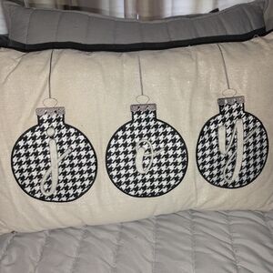 Festive Joy Holiday Pillow with Black & White Houndstooth Design
